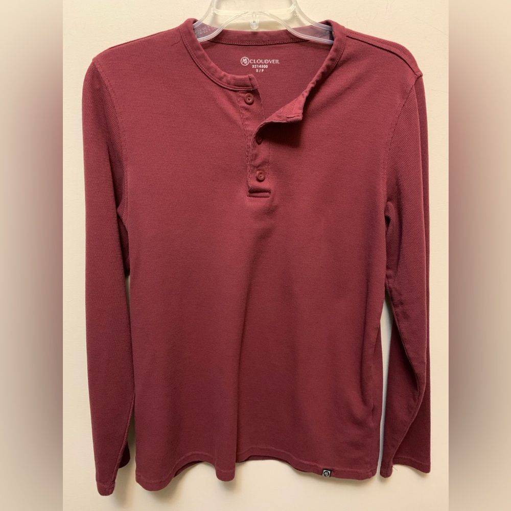 CLOUDVeiL Henley Textured Shirt - Maroon